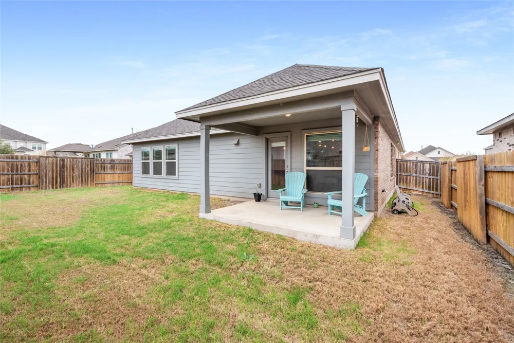 682 Coyote Creek Way Kyle, TX 78640