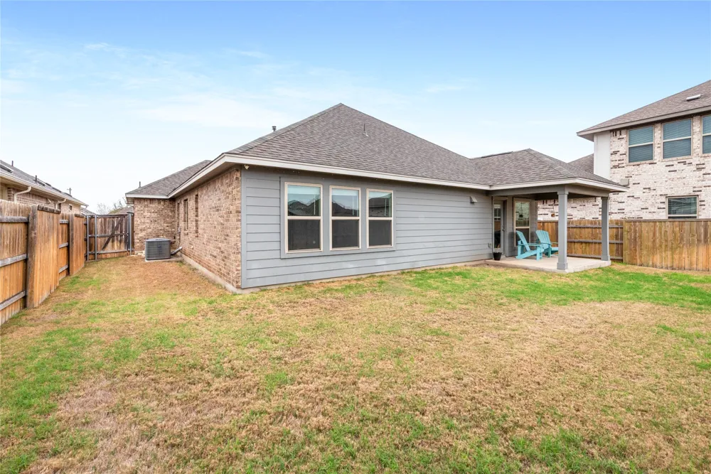 682 Coyote Creek Way Kyle, TX 78640