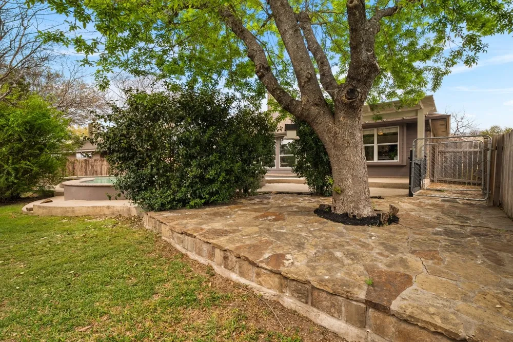 2203 Four Hills Court Pflugerville, TX 78660