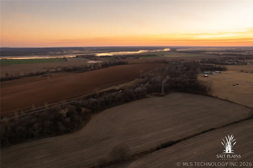 397 AVENUE E Porter, OK 74454