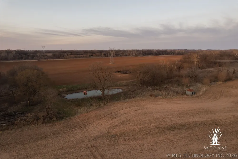 397 AVENUE E Porter, OK 74454