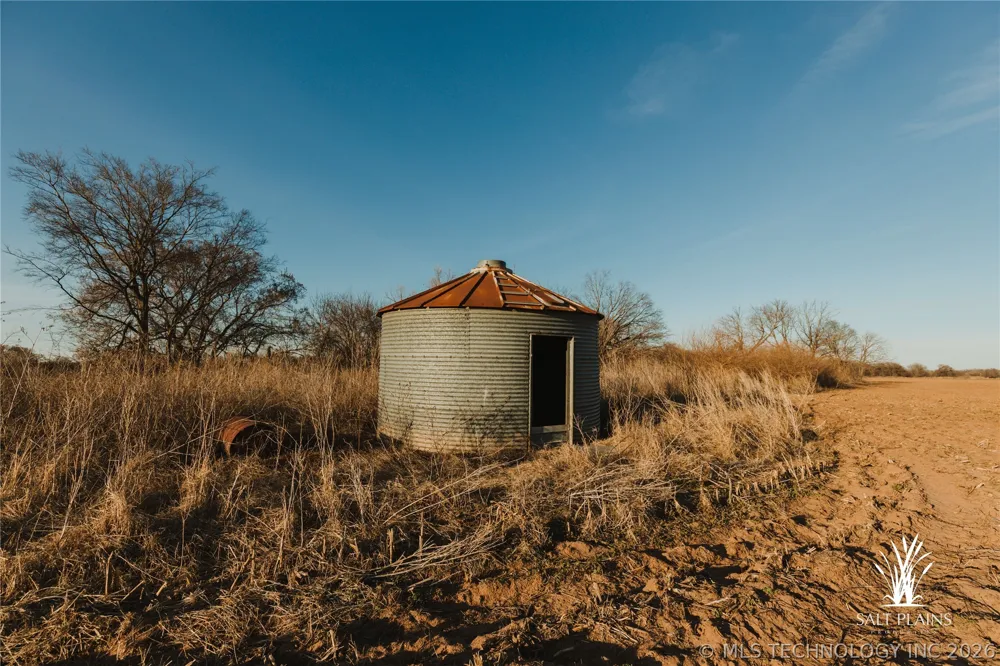 397 AVENUE E Porter, OK 74454