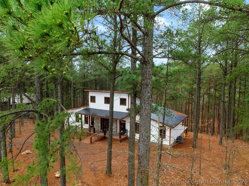 2057 Pine Hills Broken Bow, OK 74728