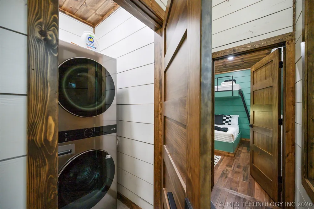 2057 Pine Hills Broken Bow, OK 74728