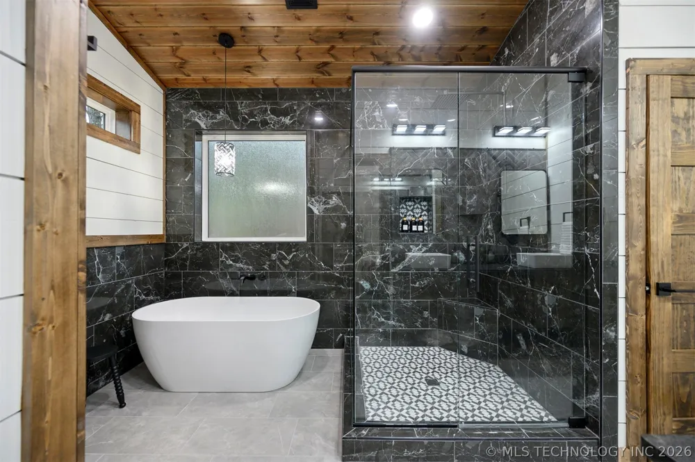 2057 Pine Hills Broken Bow, OK 74728