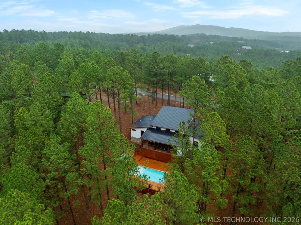 2057 Pine Hills Broken Bow, OK 74728