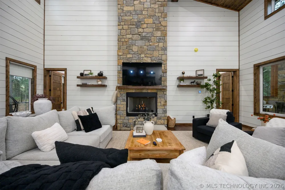 2057 Pine Hills Broken Bow, OK 74728