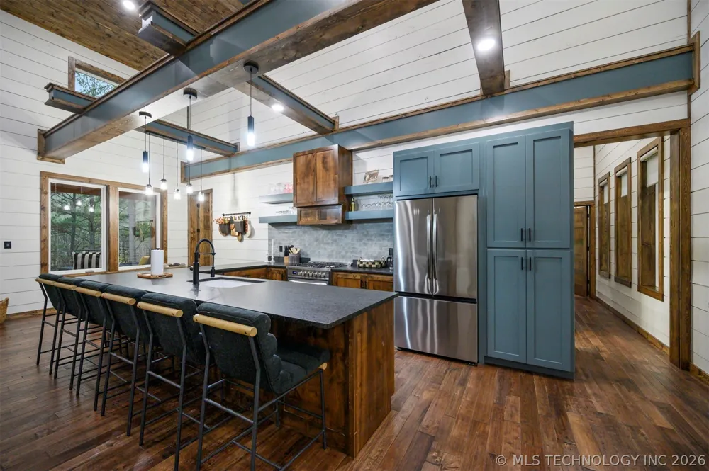 2057 Pine Hills Broken Bow, OK 74728