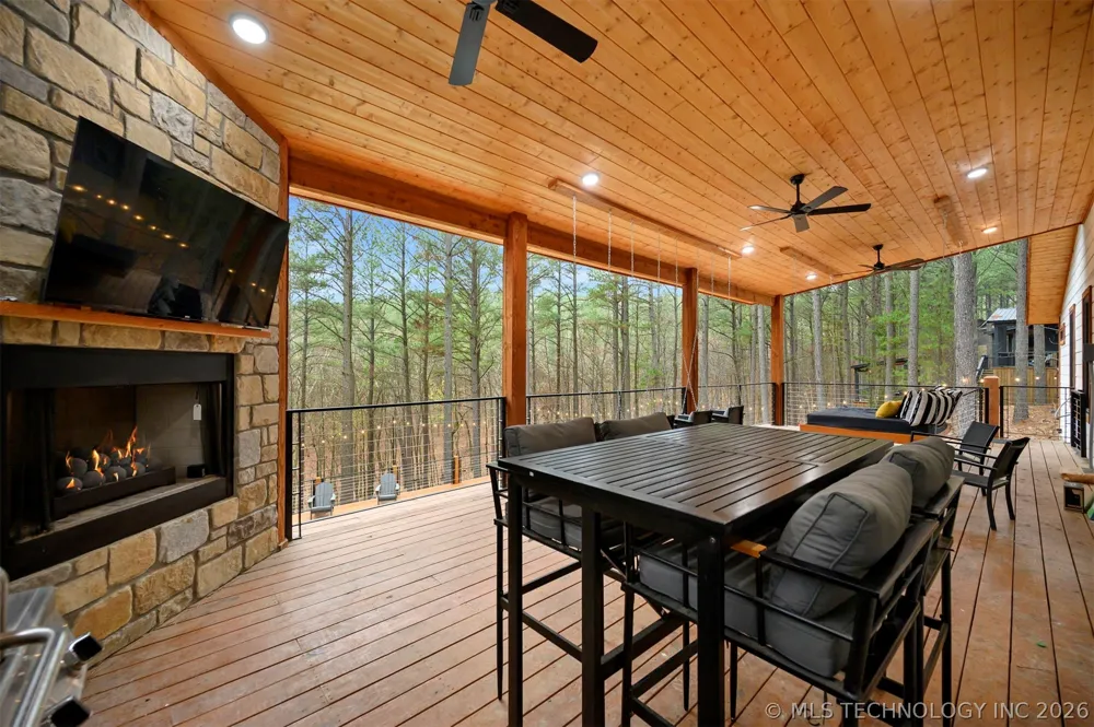2057 Pine Hills Broken Bow, OK 74728