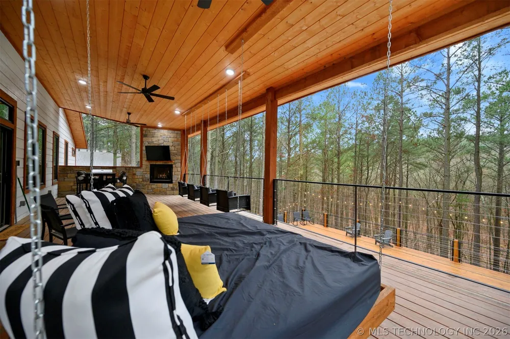 2057 Pine Hills Broken Bow, OK 74728