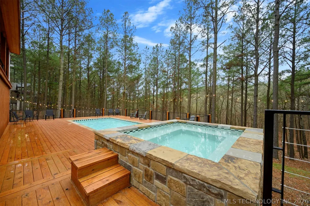 2057 Pine Hills Broken Bow, OK 74728