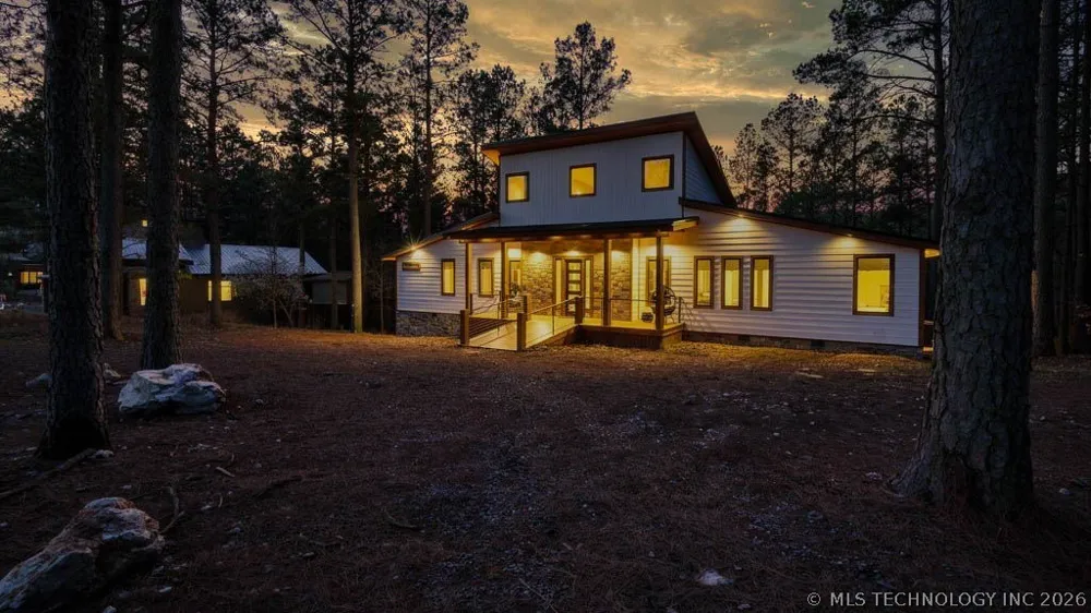 2057 Pine Hills Broken Bow, OK 74728