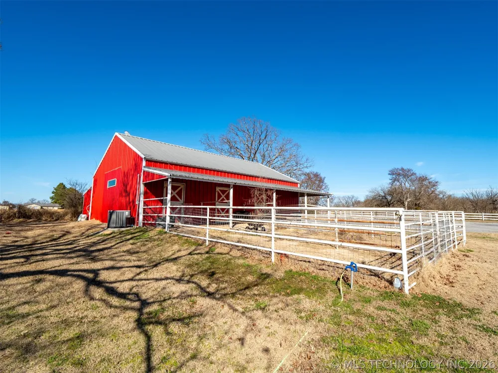 4321 S Bentley Road Atoka, OK 74525