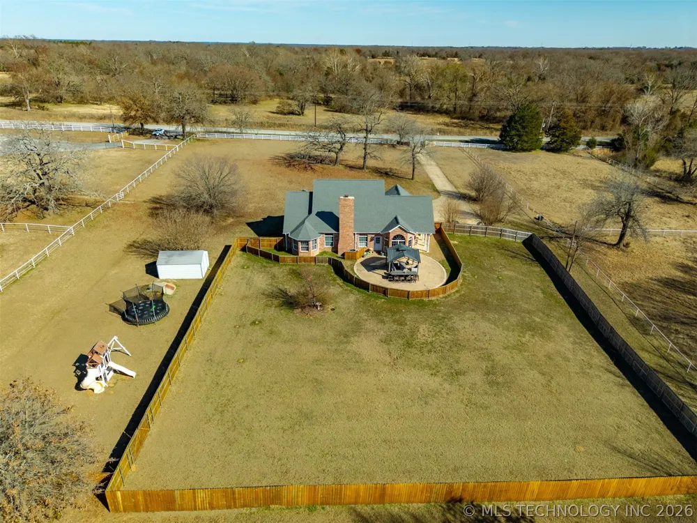 4321 S Bentley Road Atoka, OK 74525
