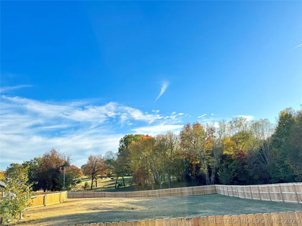 4321 S Bentley Road Atoka, OK 74525
