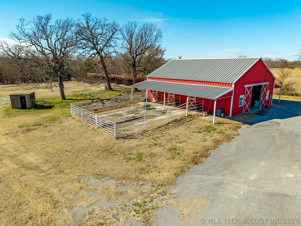 4321 S Bentley Road Atoka, OK 74525