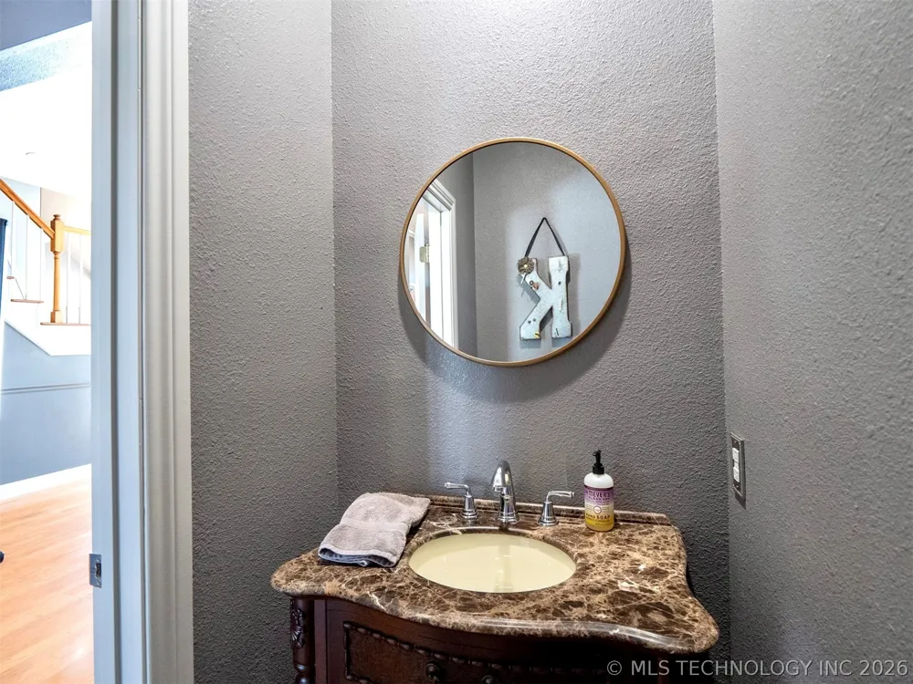 4321 S Bentley Road Atoka, OK 74525