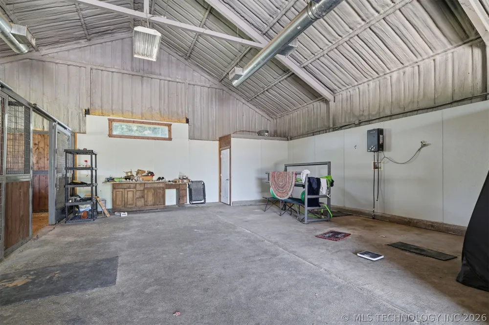 4321 S Bentley Road Atoka, OK 74525