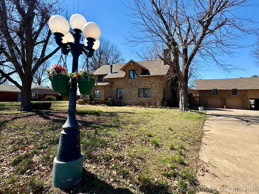 1007 S Wilson Avenue Cushing, OK 74023