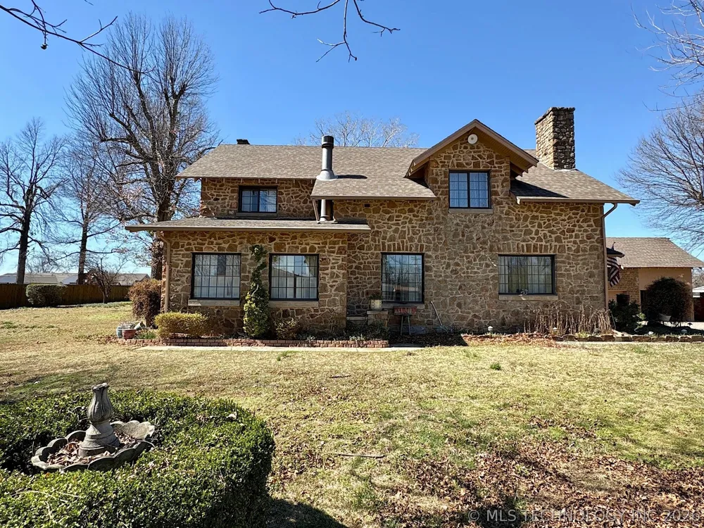 1007 S Wilson Avenue Cushing, OK 74023
