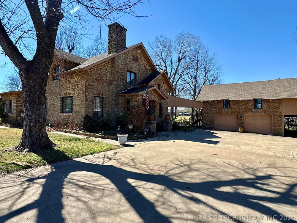 1007 S Wilson Avenue Cushing, OK 74023
