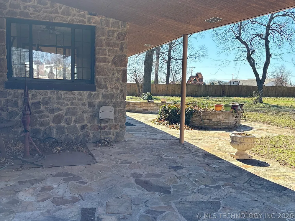 1007 S Wilson Avenue Cushing, OK 74023