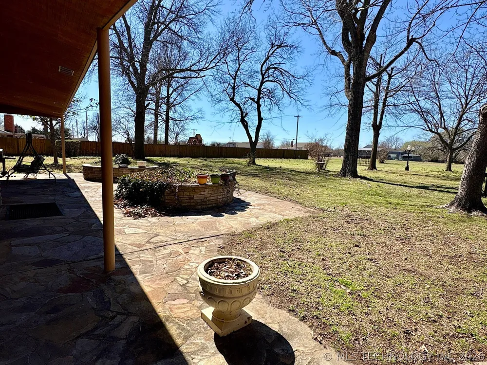 1007 S Wilson Avenue Cushing, OK 74023