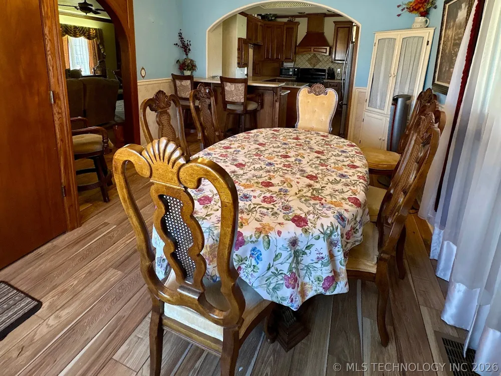 1007 S Wilson Avenue Cushing, OK 74023