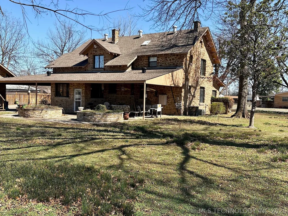 1007 S Wilson Avenue Cushing, OK 74023