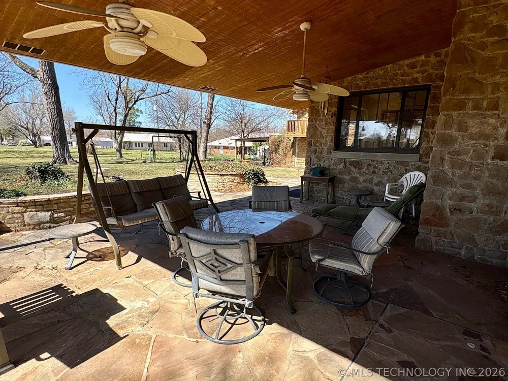 1007 S Wilson Avenue Cushing, OK 74023