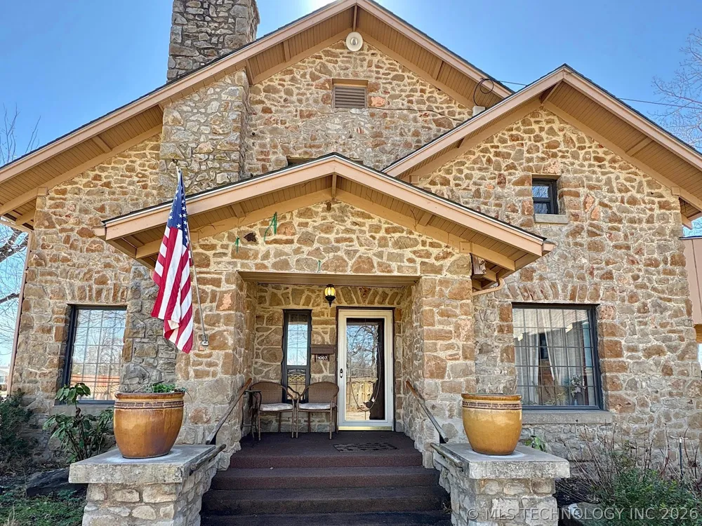 1007 S Wilson Avenue Cushing, OK 74023