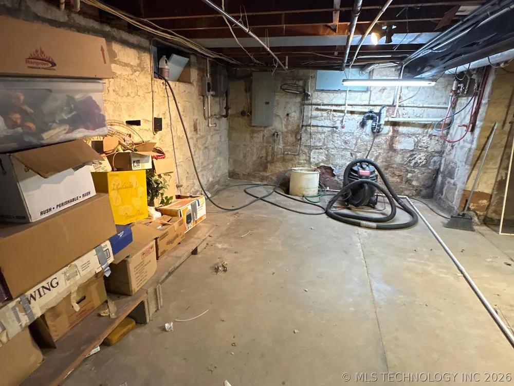 1007 S Wilson Avenue Cushing, OK 74023