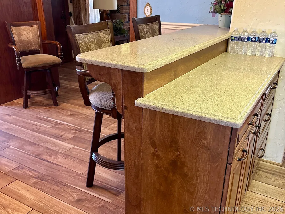 1007 S Wilson Avenue Cushing, OK 74023