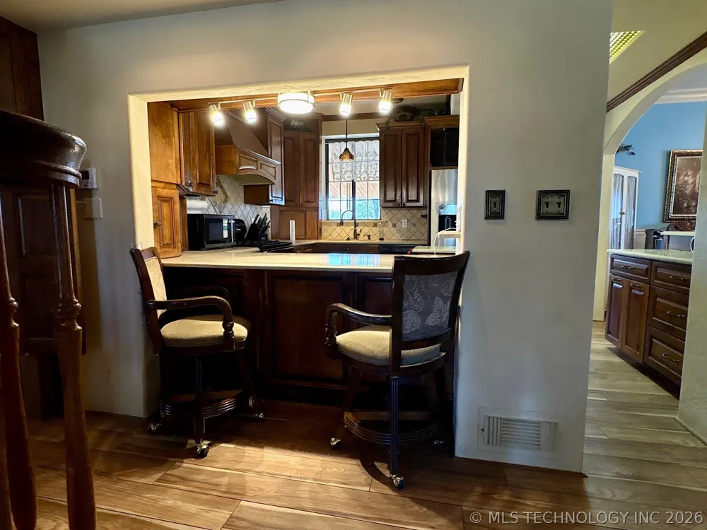 1007 S Wilson Avenue Cushing, OK 74023