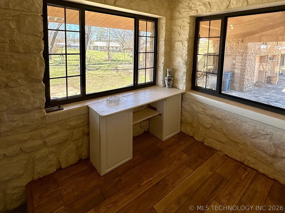 1007 S Wilson Avenue Cushing, OK 74023