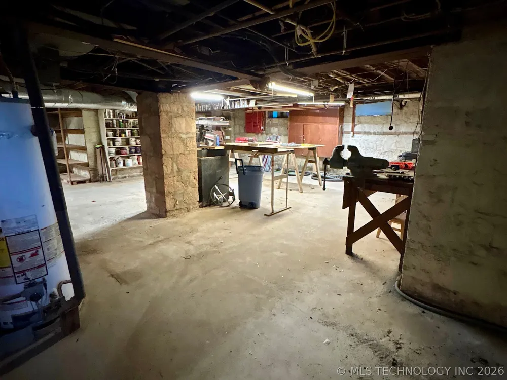 1007 S Wilson Avenue Cushing, OK 74023