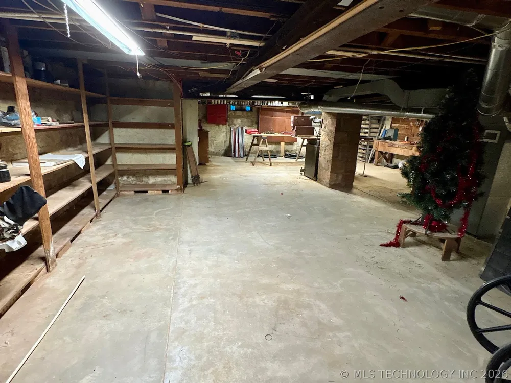 1007 S Wilson Avenue Cushing, OK 74023
