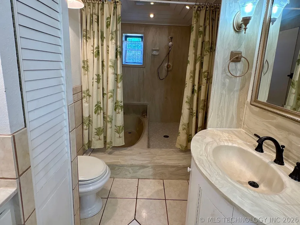 1007 S Wilson Avenue Cushing, OK 74023