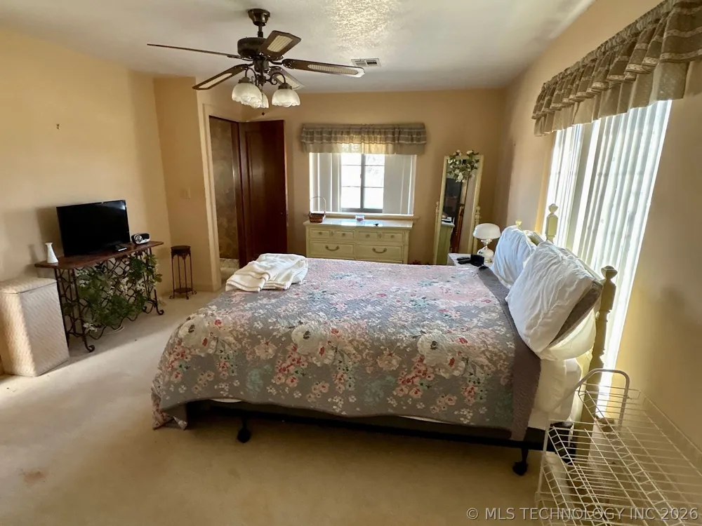 1007 S Wilson Avenue Cushing, OK 74023