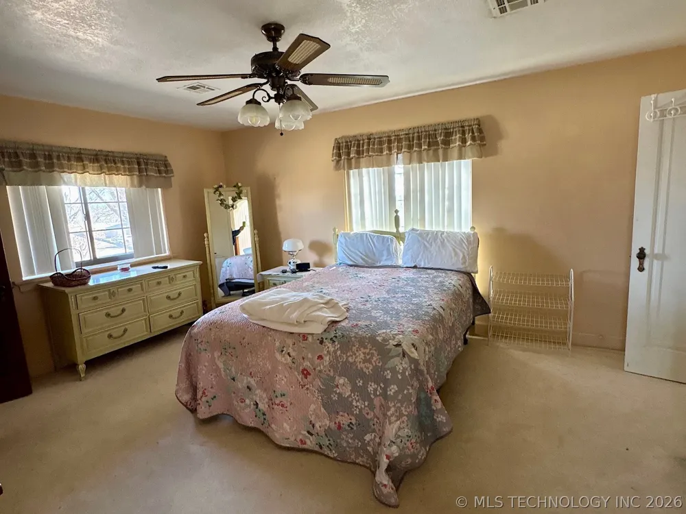1007 S Wilson Avenue Cushing, OK 74023