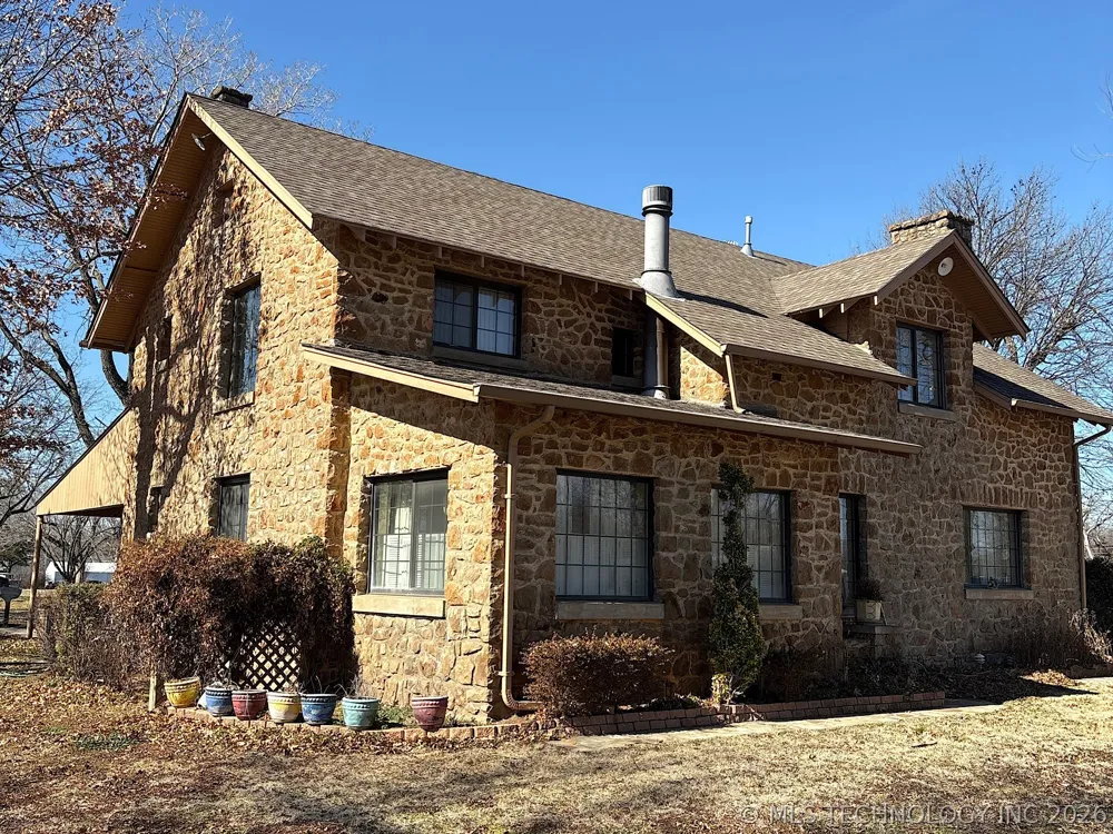1007 S Wilson Avenue Cushing, OK 74023