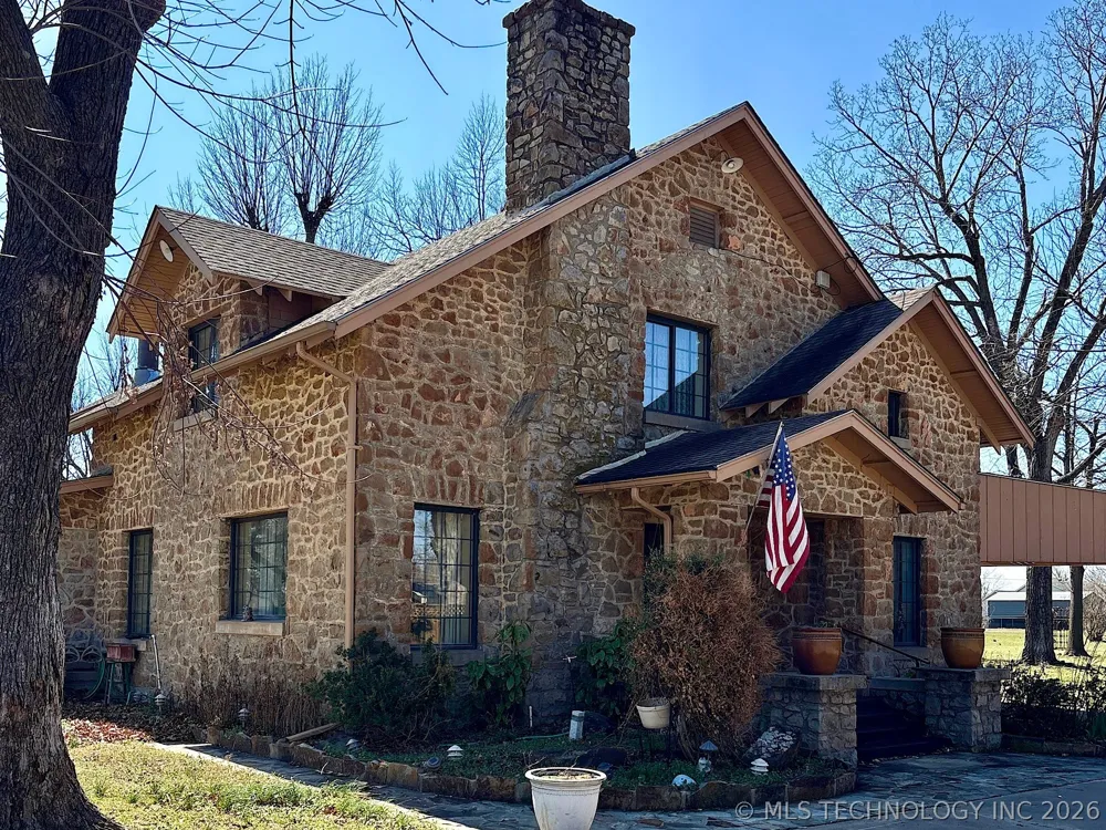 1007 S Wilson Avenue Cushing, OK 74023