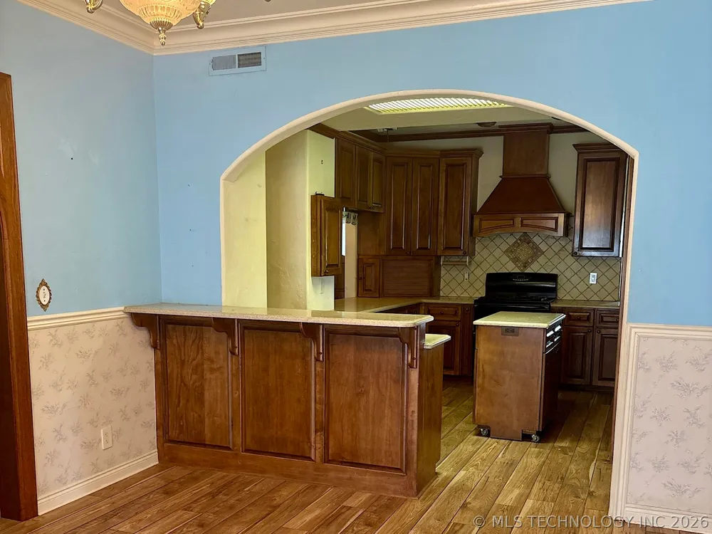 1007 S Wilson Avenue Cushing, OK 74023