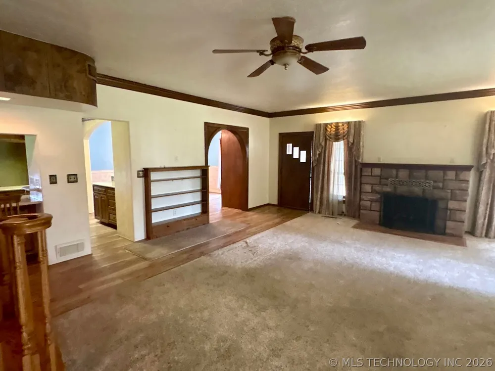 1007 S Wilson Avenue Cushing, OK 74023