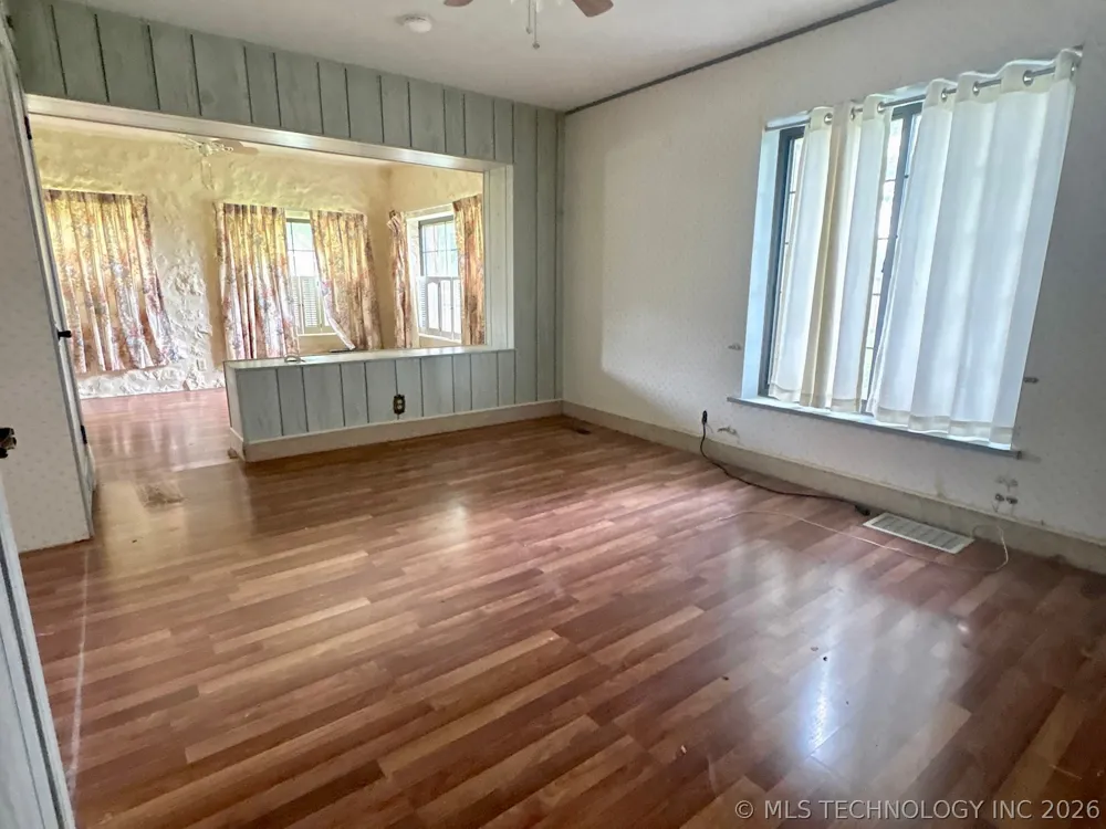 1007 S Wilson Avenue Cushing, OK 74023