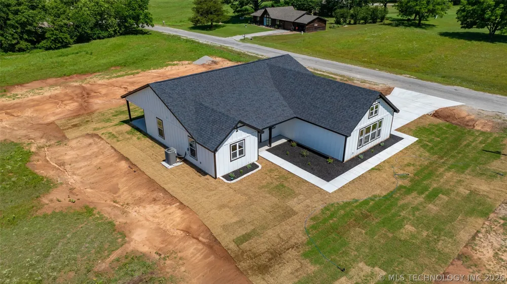 1 Diamondhead Drive Burneyville, OK 73430