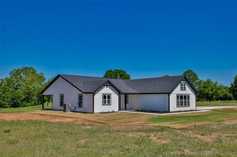 1 Diamondhead Drive