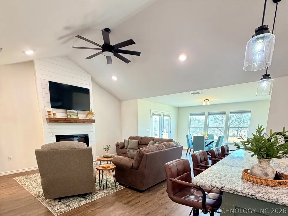 1 Diamondhead Drive Burneyville, OK 73430