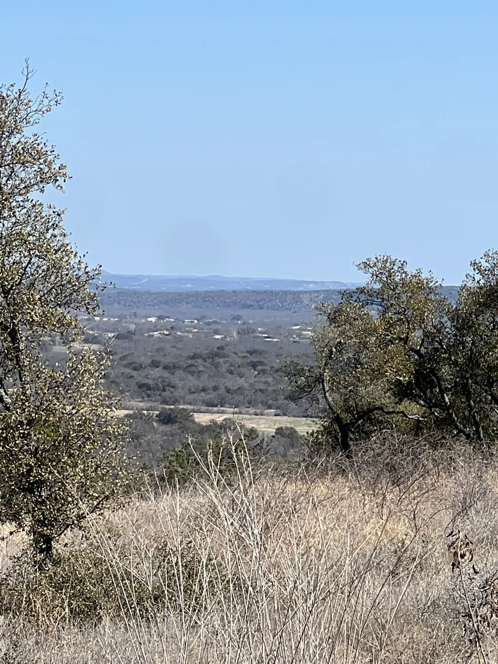 25 Southview Court Kingsland, TX 78639