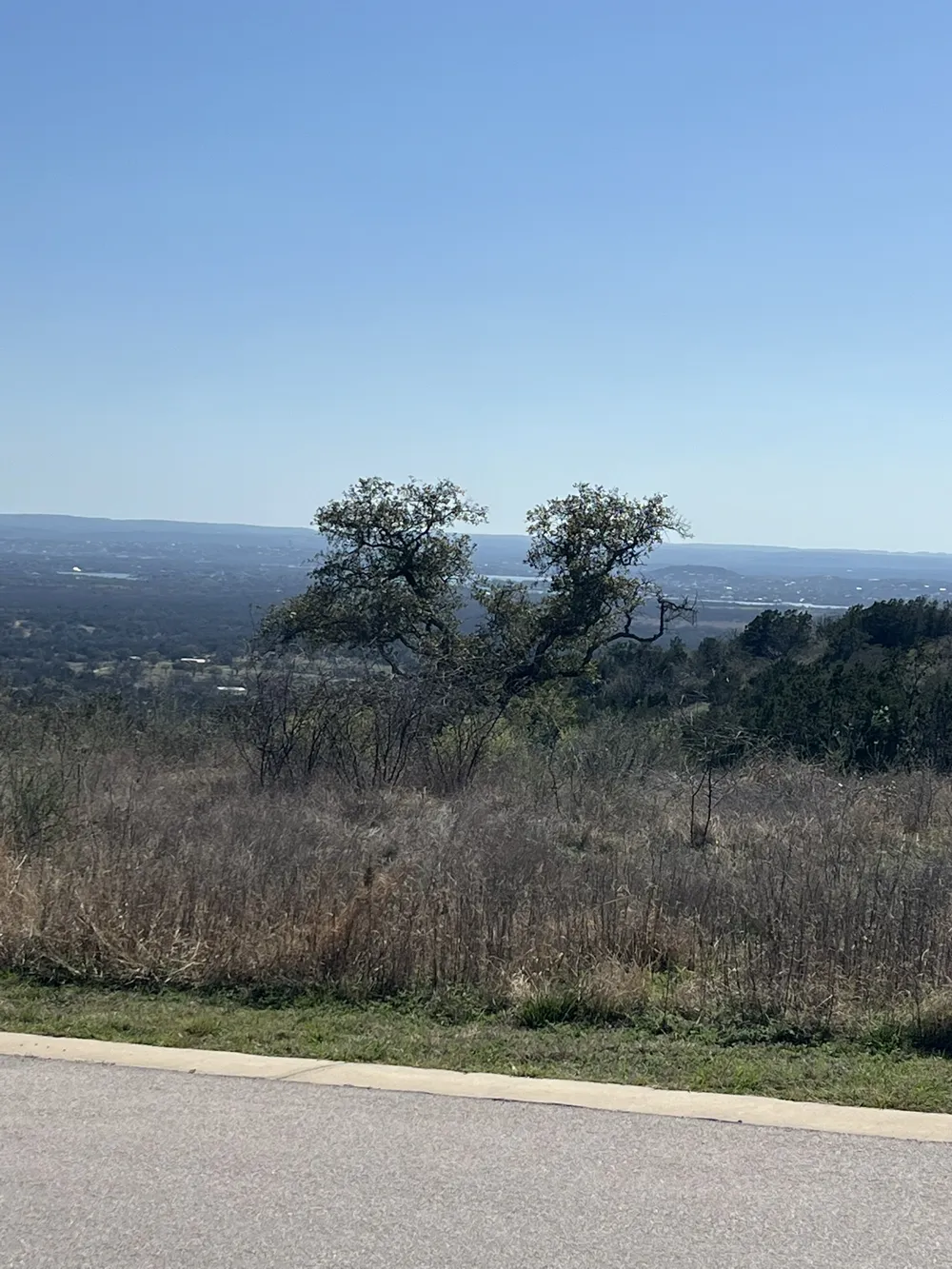 25 Southview Court Kingsland, TX 78639